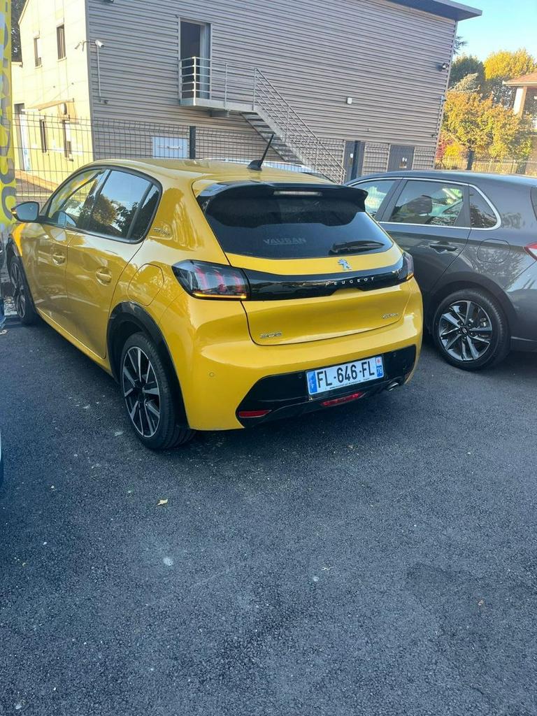 PEUGEOT 208 Pure Tech GT LINE