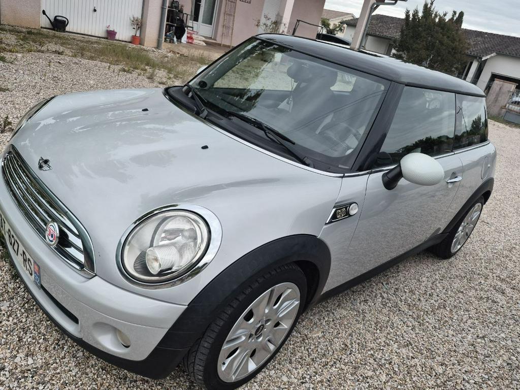 MINI Cooper 1.6 VTi 50 Mayfair — Édition 50e Anniversaire — 2010